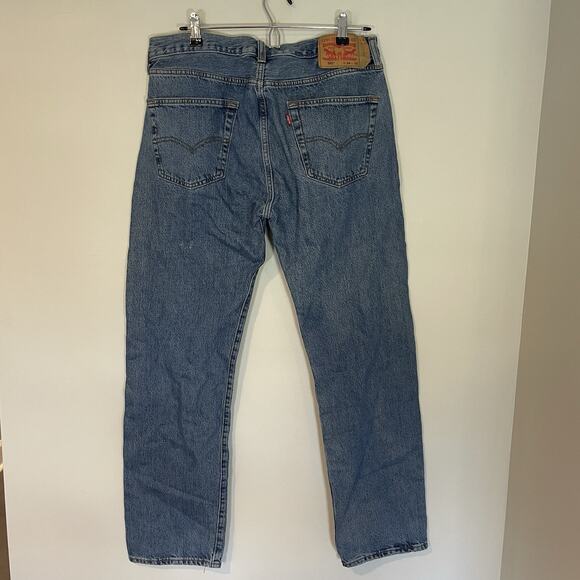 Levi’s 501 Jeans Mens 34x32 Blue Denim Pants Dark Wash Workwear Faded Button Fly - Picture 6 of 13